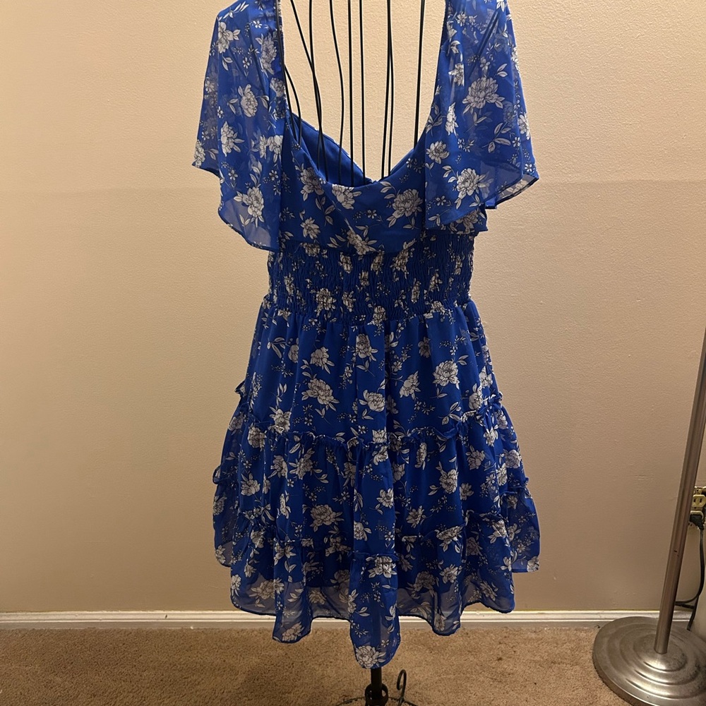 B. Smart Floral Blue Dress - Picture 2 of 3